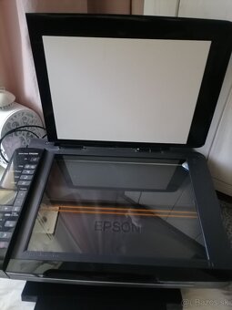 Epson Stylus SX425W - 3