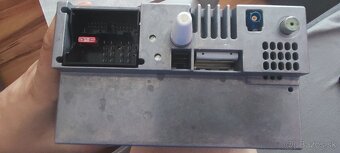Predám autorádio blaupunkt na Ford s Max - 3
