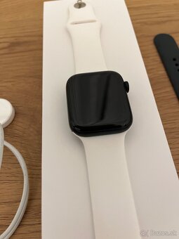Apple Watch SE (2. generácia) 44mm – Midnight - 3