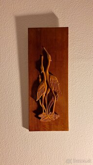 Ručne vyrezávaný drevený obraz z Albánie – vtáky (originál A - 3