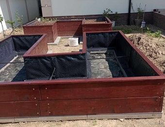 Vyvýšeny záhon - 3