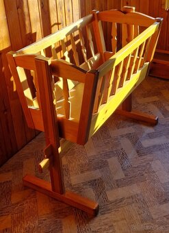 Predám drevennú detskú kolísku - 3