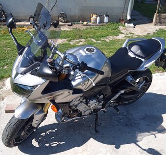 Yamaha FZ1 - 3