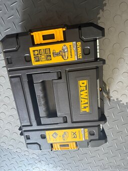 Dewalt Razovy utahovak 1/2 - 3