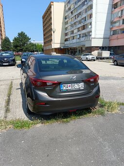 Mazda 3 - 3