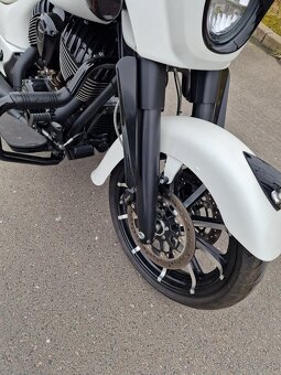 INDIAN CHIEFTAIN DARK HORSE 2019 4500 km - 3