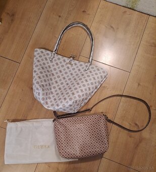 Guess kabelky - 3
