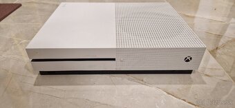 Predám Xbox one 500 GB - 3