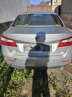 Renault Latitude - 3