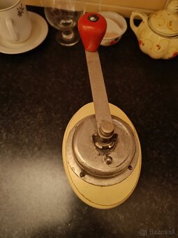 Mlynček na kávu - 3