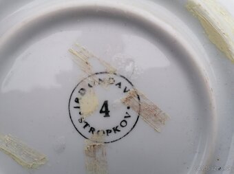 Predám porcelánové podšálky Ruža - 3