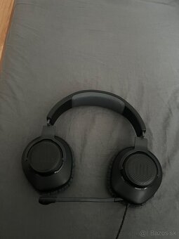 Predám JBL Quantum 100 - 3