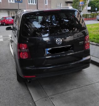 Volkswagen Touran 2.0 Benzín+CNG s LPG 7Miestne - 3