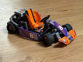 Lego Technic - Pretekarska autokara (42048) - 3