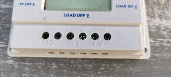 Solárny regulátor 20 A - 3