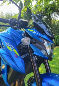 SUZUKI GSX-S 750 - 3