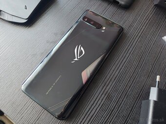 Asus ROG phone 3 - 3