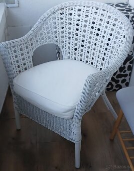 Ratanovo-bambusové biele kreslo FINNTORP - 3