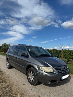 Chrysler Grand Voyager - 3