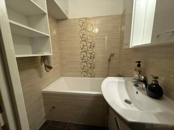 Ponúkame na prenájom 4izbový byt v Dunajskej Strede - 3