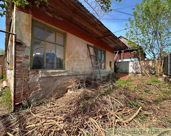 Starý sedliacky dom s veľkým pozemkom v Kolte – ideálna pr - 3