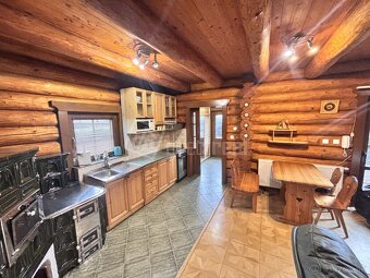 Výnimočný ihneď obývateľný RD v centre Rajca - 3