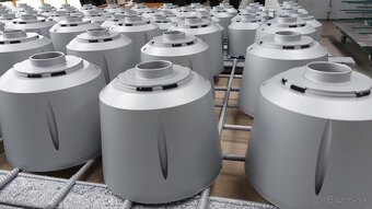 Brigáda pred sviatkmi: Pomocné Práce v lakovni - 3