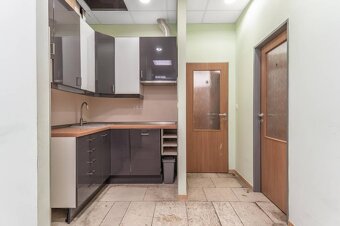 Predaj komerčných / kancelárskych priestorov v Petržalke - 3