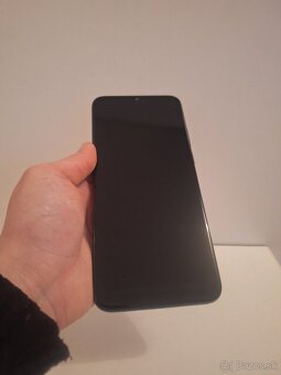 Motorola G8 Power Lite - 3