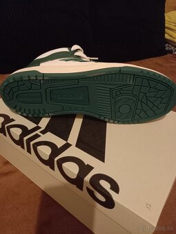 Tenisky značky Adidas - 3