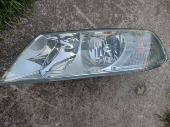 ľavé predné svetlo Octavia 2 pred FL 2006 - 3