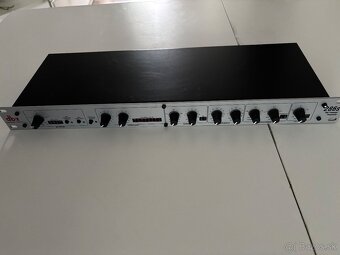 Predzosilňovač Harman dbx286s - 3