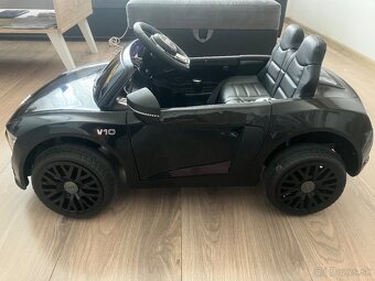 Detské elektricke autíčko audi R8 - 3