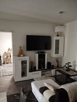 Na prenájom rodinný dom Zbehy za skvelú cenu 650 eur - 3