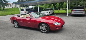 Jaguar XK8 V8 Convertible - 3
