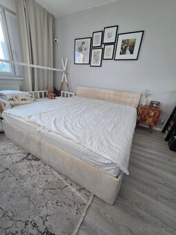 Manželská postel aj s matracami - uložný priestor, rošty - 3