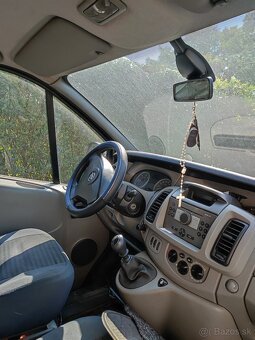 Opel vivaro - 3