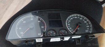 Predám budíky na Volkswagen Touran - 3
