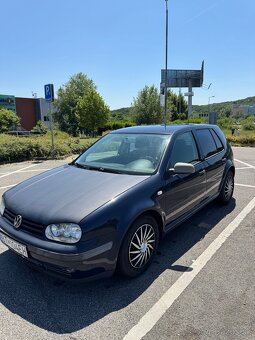 Volkswagen Golf 4 1.4 - 3