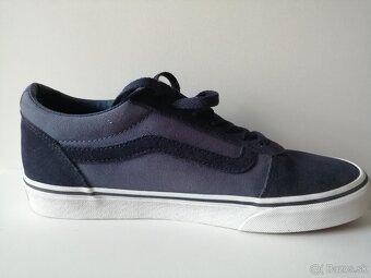 VANS 41 - 3