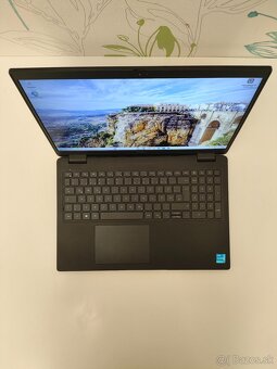 Dell Latitude 3520 i3-1115G4/8 Gb RAM/256 Gb SSD - 3