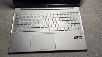 HP Pavilion 15 - 3