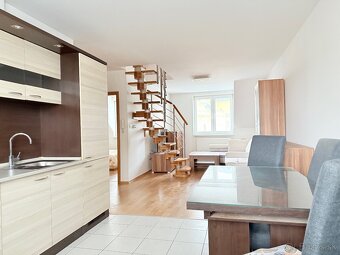 Mezonet v centre s klimatizáciou - 3