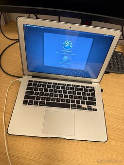 Macbook Air 13 2017 / 128 GB - 3