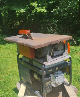 Cirkular s hoblovackou 20cm na 230v - 3