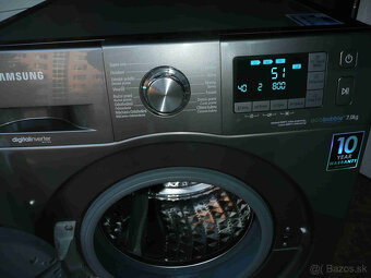 Samsung WF70F5E5U4X - 3