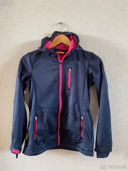 Dievcenska znackove oblecenie - 3
