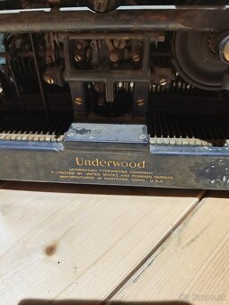 Písací stroj Underwood - 3