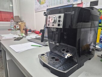 Automatický kavovar Delonghi Magnifica S - 3