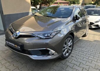 Toyota Auris 1.8-AUTOMAT-NAVI-KAMERA - 3